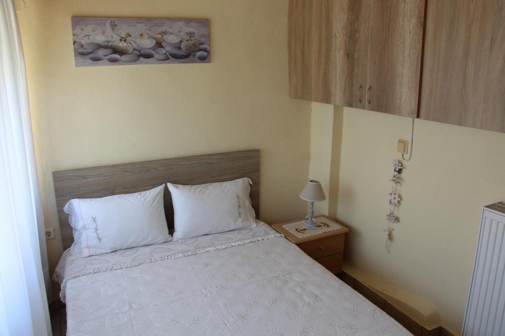 Matina'S Apartments Принос Номер фото