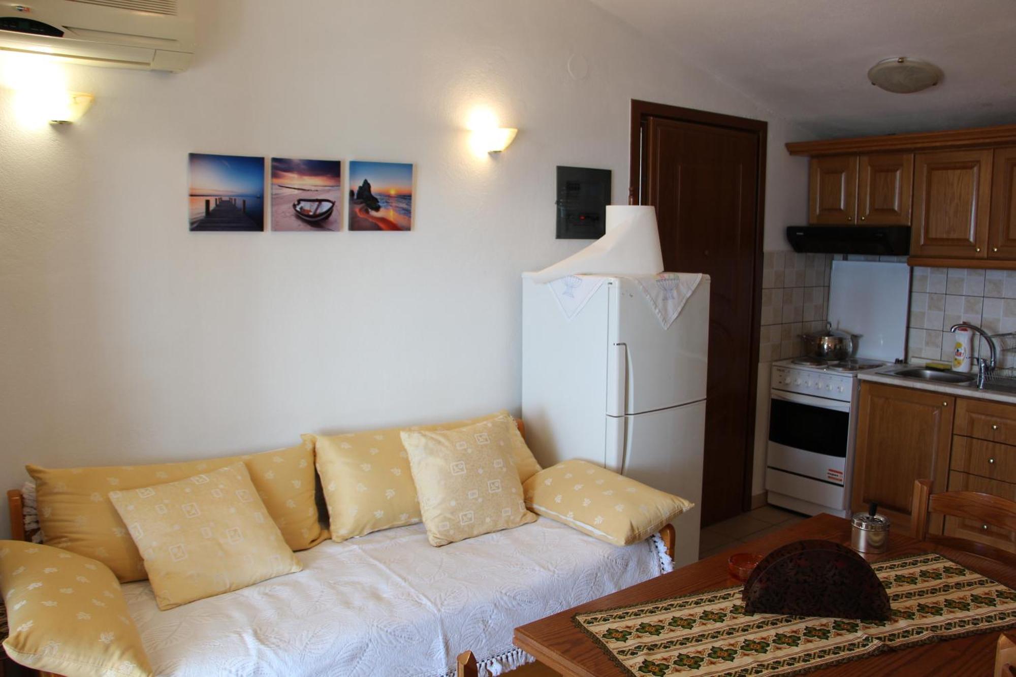 Matina'S Apartments Принос Номер фото
